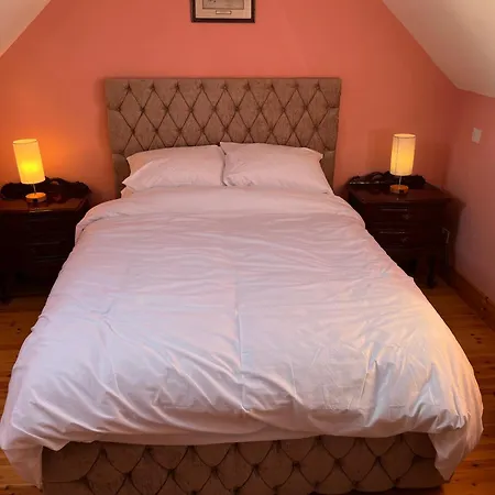 Roskeen House Tierna