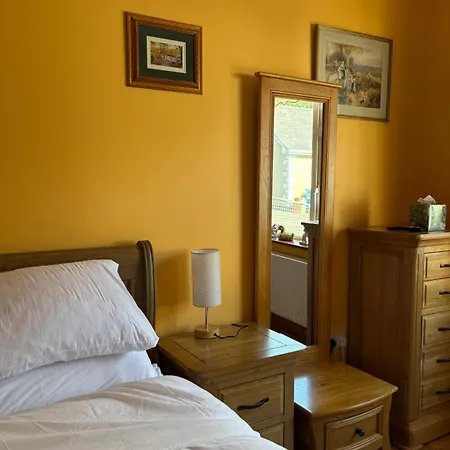 Roskeen House Bed and Breakfast Tierna